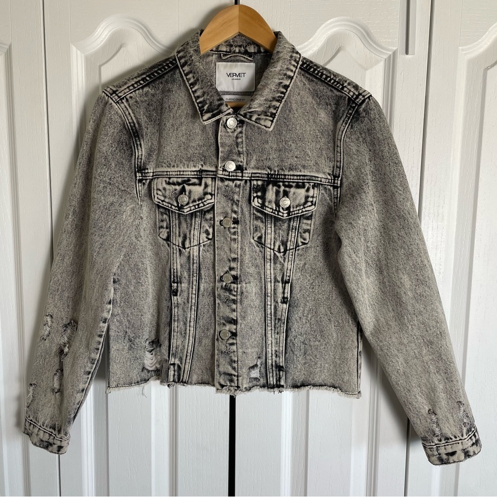 NWOT Vervet Escala Denim Jacket Women’s M Black Acid Wash Classic Crop Fit - Picture 2 of 16
